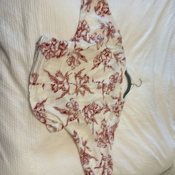 Zara Cream and Red Wrap Linen Blend top - Picture 5 of 9